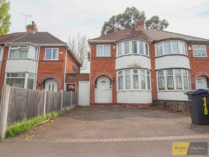 3 Bedroom Semi-Detached House To Rent In Calshot Road, Great Barr, Birmingham, B42