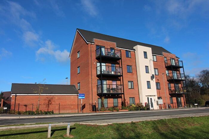 2 Bedroom Flat For Sale In Tutbury Lane, Kingsmead, Milton Keynes, Buckinghamshire, MK4