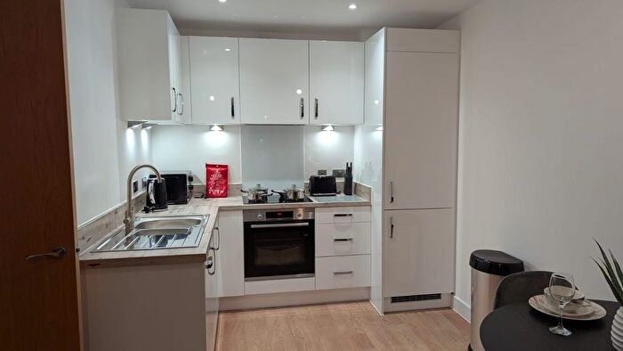 1 Bedroom Flat To Rent In Furness Quay, Salford, M50