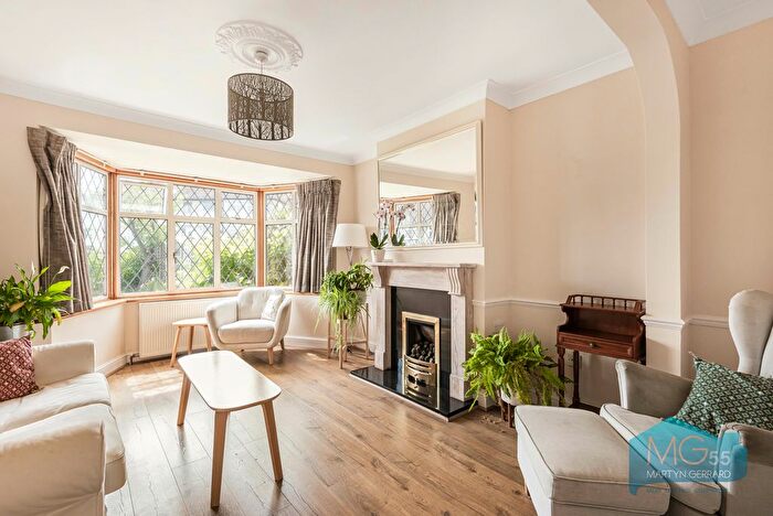 3 Bedroom Semi-Detached House To Rent In Mansfield Avenue, Barnet, London, EN4