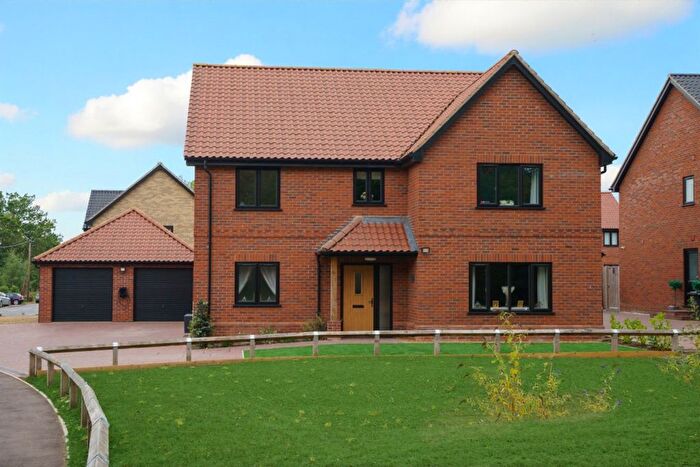 4 Bedroom Detached House For Sale In Warrens Lane, Attleborough, NR17