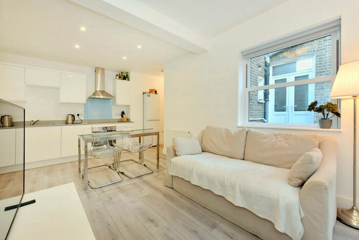 1 Bedroom Apartment To Rent In Groombridge Road, London, E9