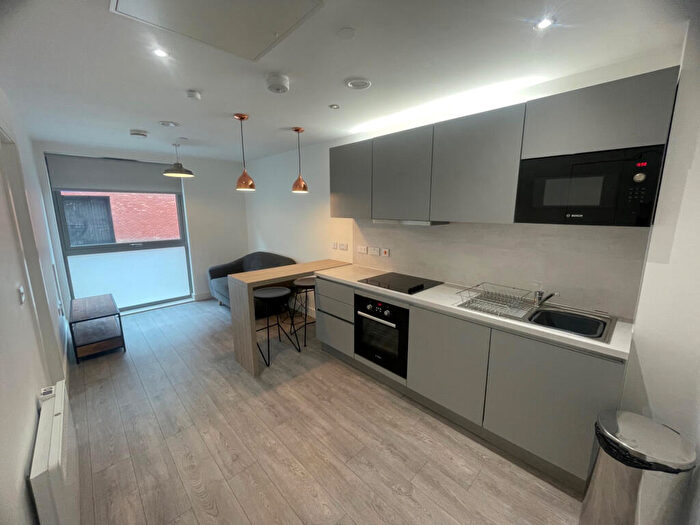 1 Bedroom Apartment To Rent In Henry Street, Sheffield, South Yorkshire, S3