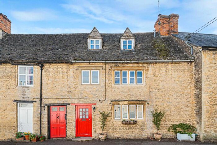 3 Bedroom Terraced House For Sale In Coronation Street, Fairford, Gloucestershire, GL7
