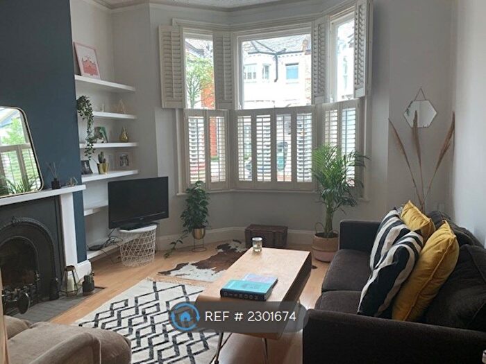 1 Bedroom Flat To Rent In Battersea, London, SW11