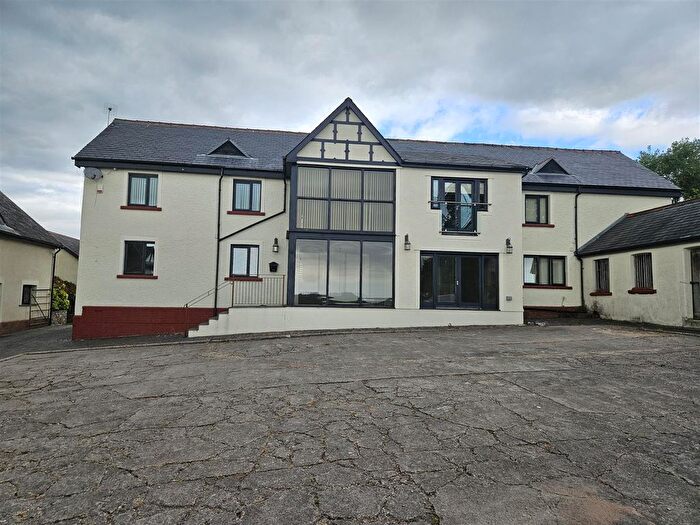 5 Bedroom Link Detached House For Sale In The Basrn, Gadairwen House, Groesfaen, CF72