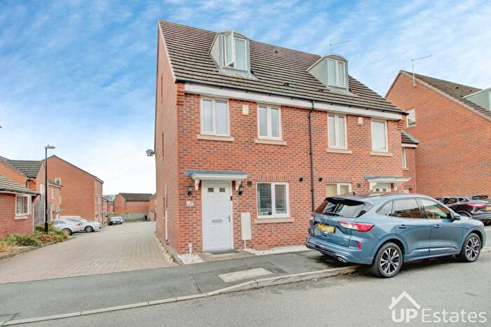 3 Bedroom Semi Detached House For Sale In Middlesex Road, Stoke Village, Coventry, CV3