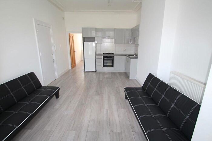 1 Bedroom Flat To Rent In Cavendish Gardens, Ilford, IG1