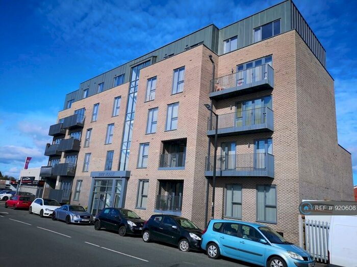 1 Bedroom Flat To Rent In Petersfield Avenue, Slough, SL2