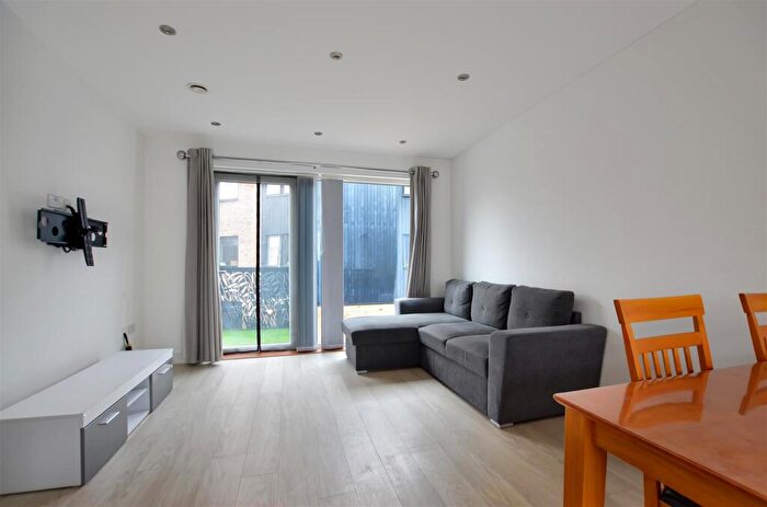 2 Bedroom Apartment To Rent In Hartree Lane, Trumpington, CB2