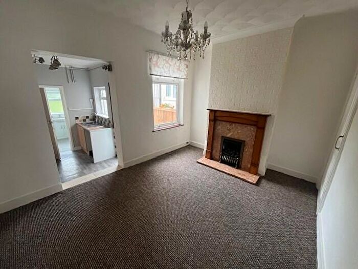 3 Bedroom House To Rent In Gordon Road, Chatham, ME4