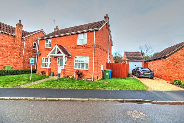 3 Bedroom Detached House For Sale In Northfield Rise, Saxilby, Lincoln LN1