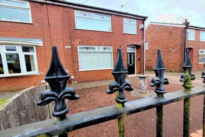3 Bedroom Semi-Detached House To Rent In Shiel Street, Manchester, M28