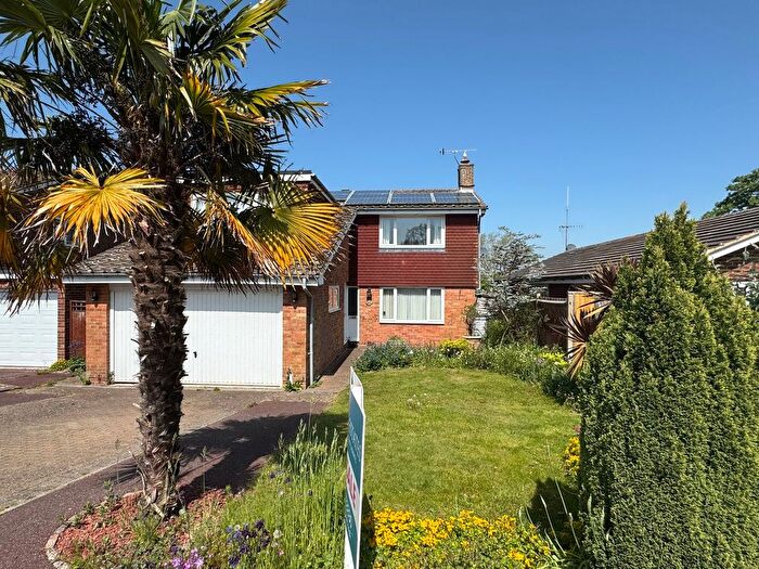 4 Bedroom Detached House For Sale In Deerswood Lane, Bexhill-On-Sea, TN39