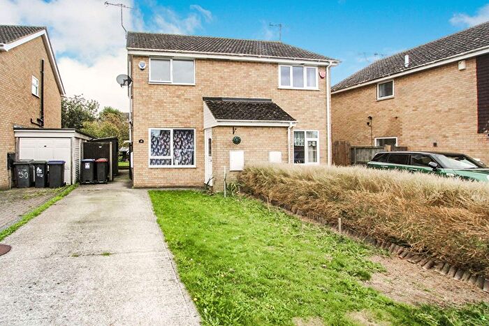 2 Bedroom Semi-Detached House To Rent In Field Avenue, Canterbury, CT1