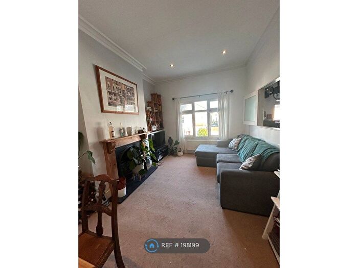 2 Bedroom Flat To Rent In Shipka Road, Balham, SW12