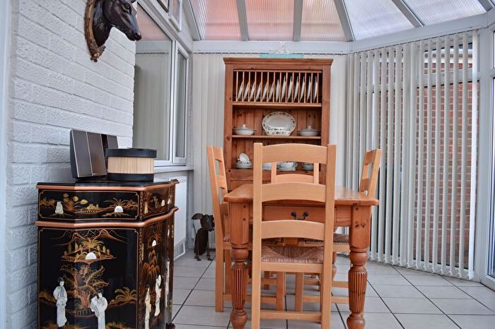 3 Bedroom Detached House For Sale In Markwick Close, Newark, NG24