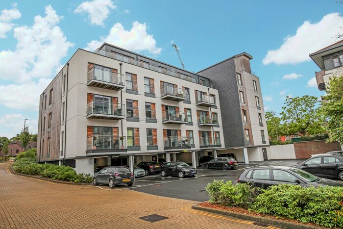 2 Bedroom Flat To Rent In North Street, Horsham, RH13