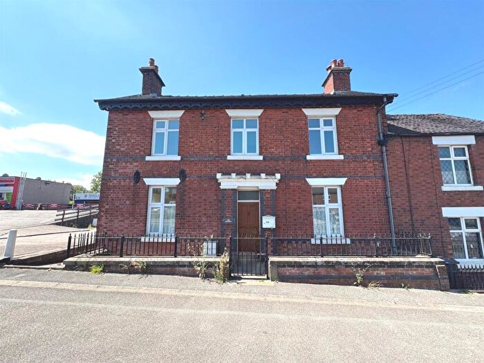 4 Bedroom Semi-Detached House For Sale In Ashbourne Road, Leek, ST13