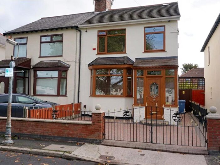 4 Bedroom Semi Detached House For Sale In Utting Avenue, Liverpool, L4