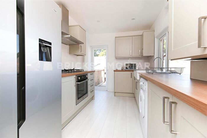 6 Bedroom Maisonette To Rent In (£) Goldspink Lane, Sandyford, NE2