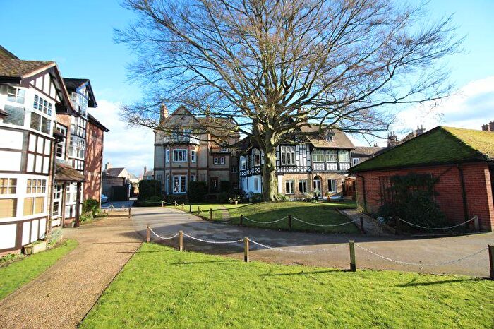 2 Bedroom Apartment To Rent In Post Street, Godmanchester, PE29