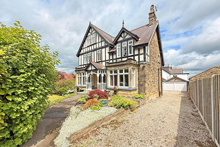 5 Bedroom Detached House For Sale In Wetherby Road, Harrogate, HG2