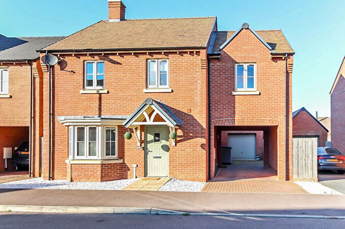 4 Bedroom Detached House For Sale In Holdenby Lane, Earls Barton, NN6