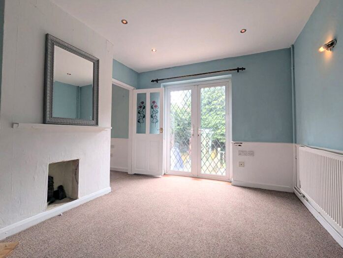 3 Bedroom Semi-Detached House To Rent In Mulberry Close, Bristol, Gloucestershire, BS15
