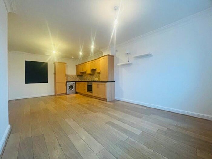 2 Bedroom Apartment To Rent In Hastings Court, Bawtry Road, S66