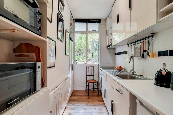 1 Bedroom Flat To Rent In Grays Inn Road, Bloomsbury, London, WC1X