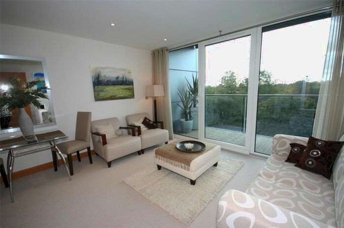 1 Bedroom Apartment To Rent In Oswald Building, Queenstown Road, London, SW11