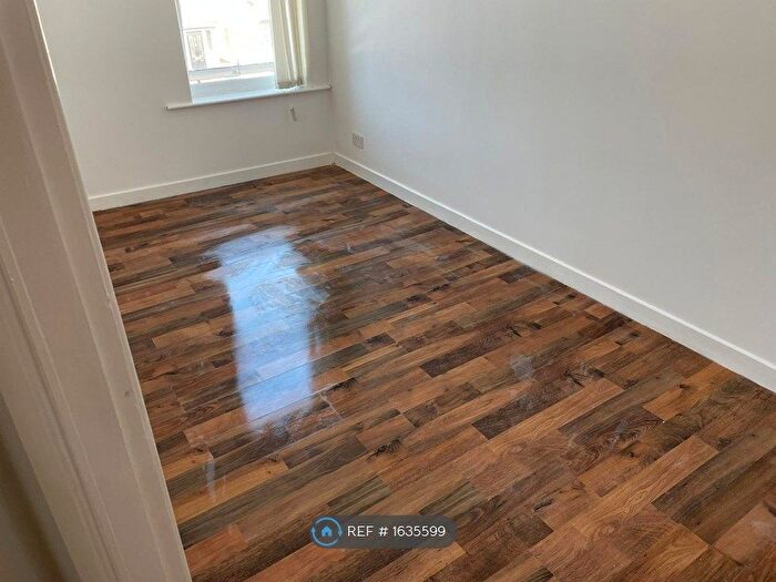 1 Bedroom Flat To Rent In Claremont Road, Seaforth, Liverpool, L21