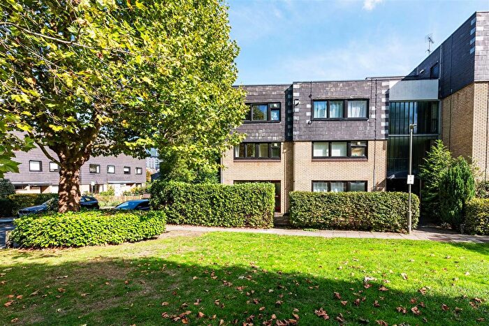 3 Bedroom Terraced House To Rent In Ericcson Close, Wandsworth, SW18