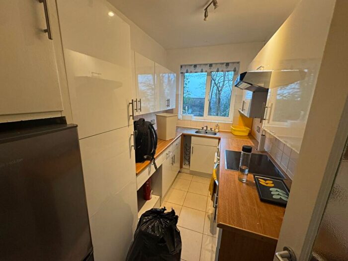 1 Bedroom Flat To Rent In Moat Lodge London Road, Harrow, HA1