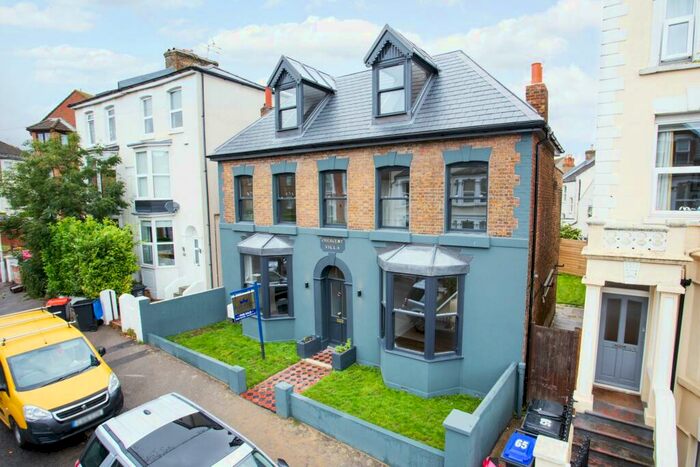 5 Bedroom Detached House To Rent In Crescent Road, Ramsgate, CT11