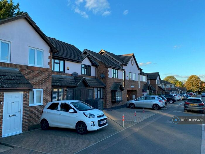 2 Bedroom Terraced House To Rent In Oakwood Terrace, Sittingbourne, ME10