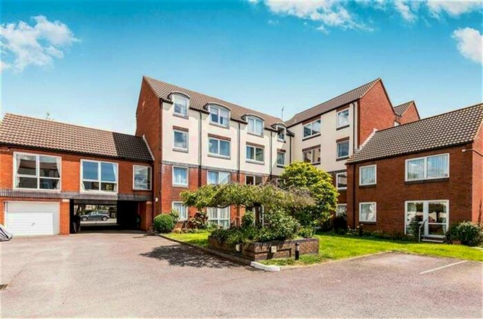 1 Bedroom Apartment To Rent In Homerose House, Cottage Grove, PO5