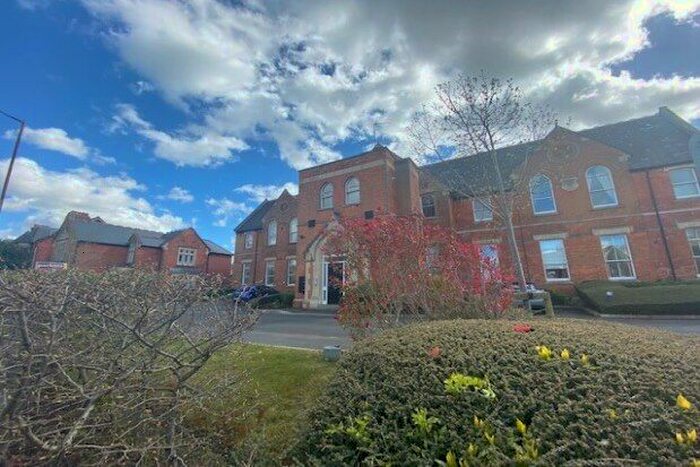 1 Bedroom Flat To Rent In Okus Road, Swindon, SN1