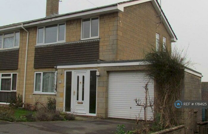 3 Bedroom Semi-Detached House To Rent In Manor Close, Minchinhampton, Stroud, GL6