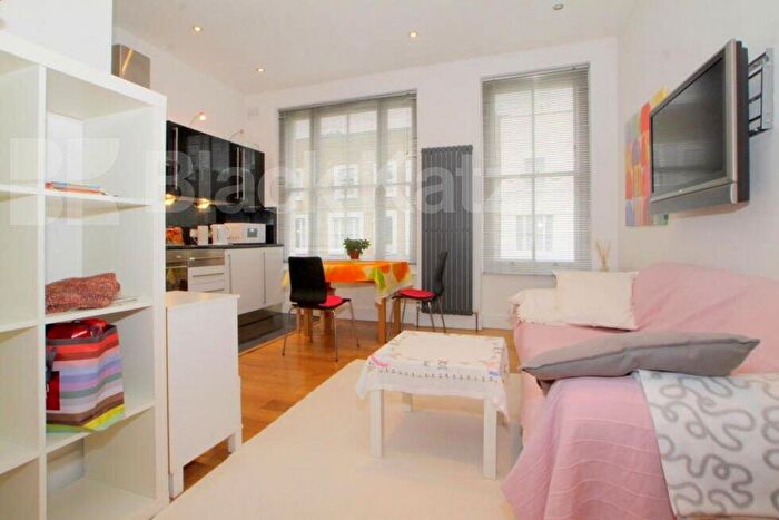 1 Bedroom Flat To Rent In Grantbridge Street, Angel, N1