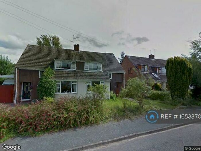 4 Bedroom Semi-Detached House To Rent In Cliveden Close, Cambridge, CB4