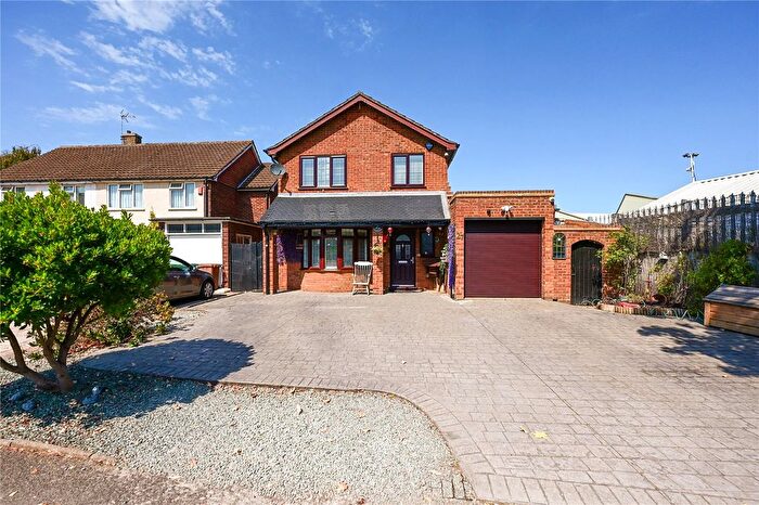 4 Bedroom Detached House For Sale In Ashford, Surrey, TW15