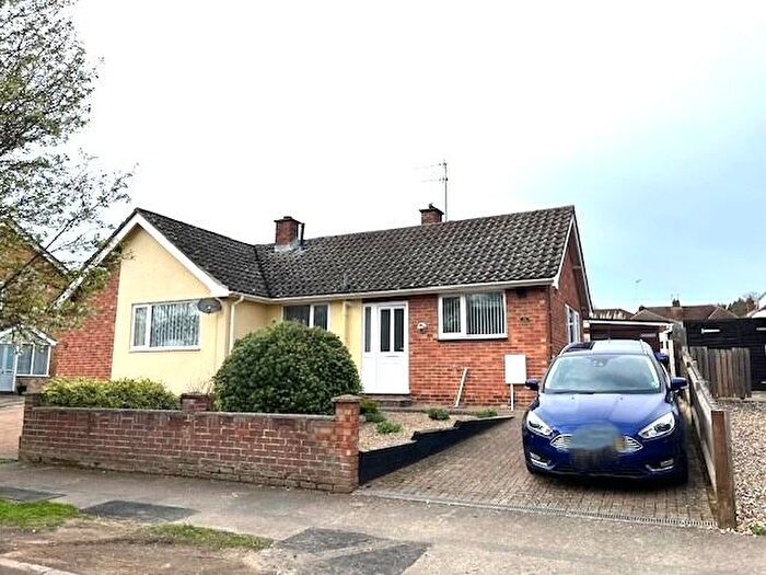 2 Bedroom Bungalow To Rent In Winthrop Road, Bury St. Edmunds, Suffolk, IP33