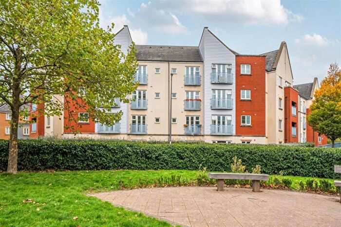 1 Bedroom Apartment For Sale In Arnold Road, Mangotsfield, Bristol, BS16