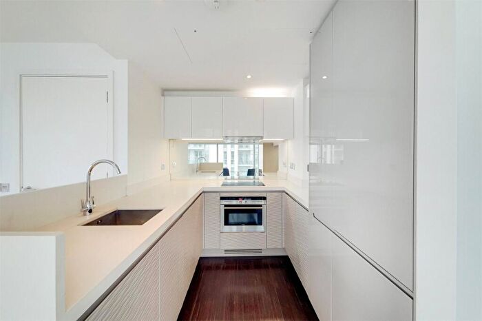2 Bedroom Apartment To Rent In Pan Penisula Square, London, E14