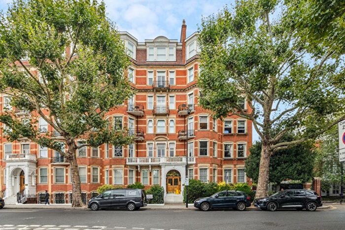 2 Bedroom Flat For Sale In Marloes Road, South Kensington, W8