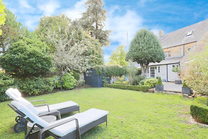 4 Bedroom Terraced House For Sale In Bourton On The Hill, Moreton-In-Marsh, Gloucestershire, GL56