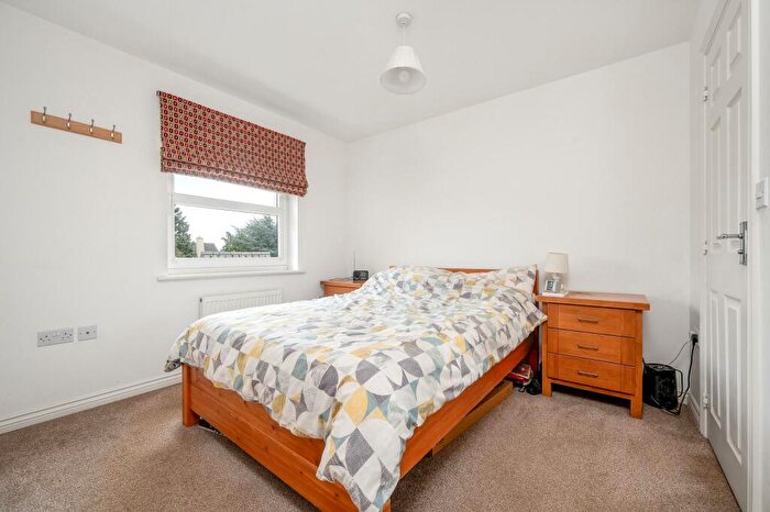3 Bedroom Semi-Detached House For Sale In Hillside Gardens, Wittering, Stamford, PE8