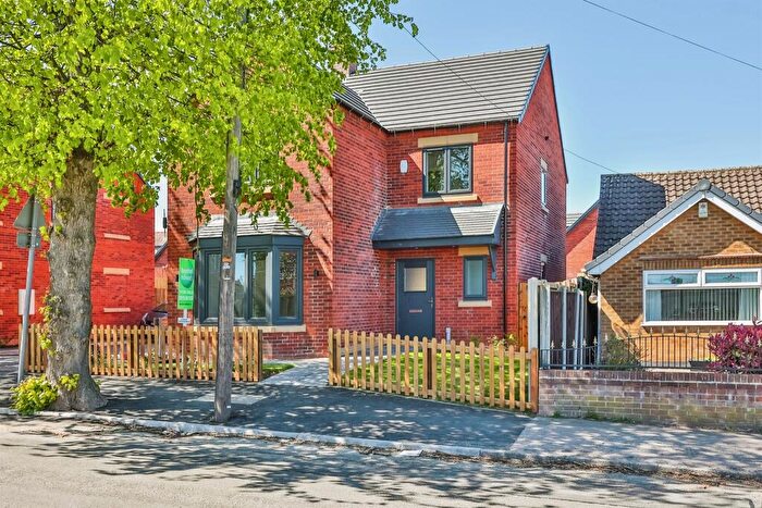 4 Bedroom Detached House For Sale In Woodcock Close, Park Road, Ilkeston, DE7